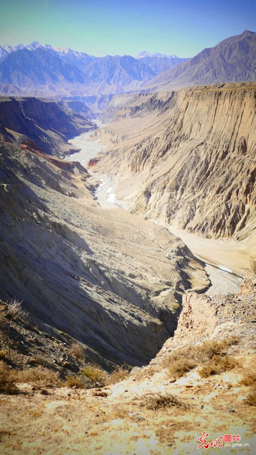 甘肃：探访祁连山——高台马营河大峡谷、小泉丹霞